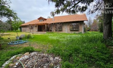 Casa en parcela en arriendo de 6 dormitorios en Mostazal