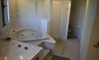 Las Cañadas, Casa en Venta a Campo de Golf con Bonita Vista