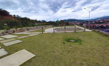 apartamento en arriendo/venta en la floresta. Cod V916