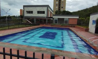 apartamento en arriendo/venta en la floresta. Cod V916