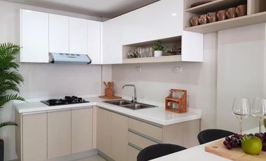 Quezon City Townhouse 4BR 3carpark inside subdiv nr LungCntr