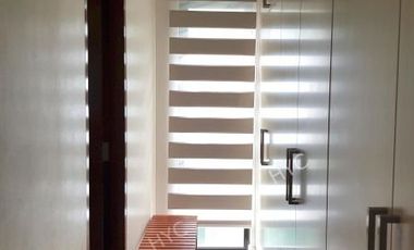 Quezon City Townhouse 4BR 3carpark inside subdiv nr LungCntr