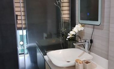 Quezon City Townhouse 4BR 3carpark inside subdiv nr LungCntr