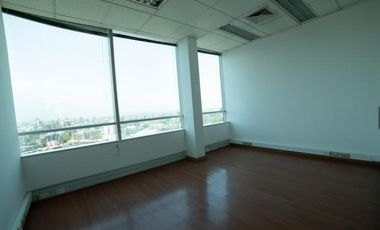 Oficina en Arriendo en Torre Paris/ Metro Los Leones