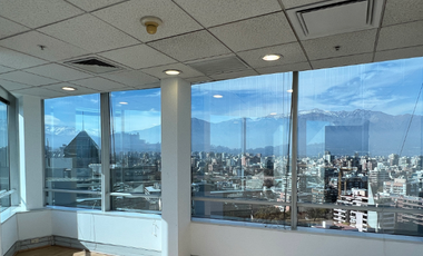 Oficina en Arriendo en Torre Paris/ Metro Los Leones