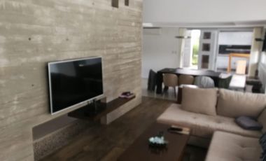 Casa minimalista en Nuevo Quilmes