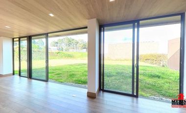 casa en venta en alto de las palmas. Cod V5563