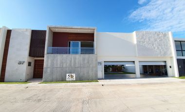 Casa en venta Con ACABADOS DE LUJO  Fracc las palmas