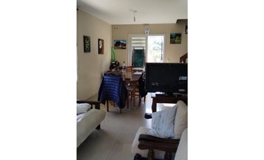 SE VENDE DUPLEX 2 DORMITORIOS
