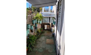 SE VENDE DUPLEX 2 DORMITORIOS