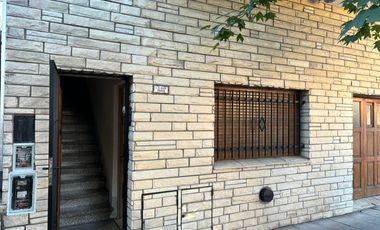 Ph Casa en Planta Baja  3 ambientes con patio y parrilla