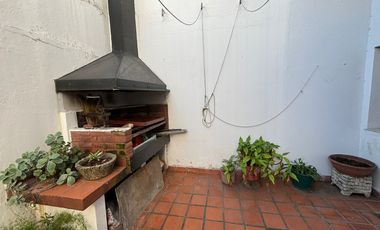 Ph Casa en Planta Baja  3 ambientes con patio y parrilla