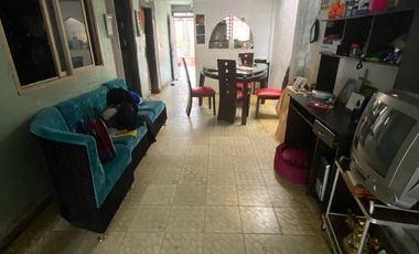 casa en venta en barrio los alamos. Cod V408460