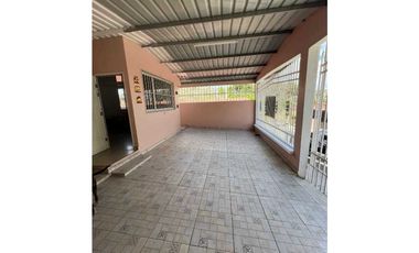 VENTA DE CASA VILLA LUCRE 3 RE, 170 m2