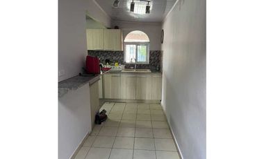 VENTA DE CASA VILLA LUCRE 3 RE, 170 m2