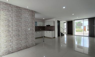 casa en venta en los patios. Cod V30036