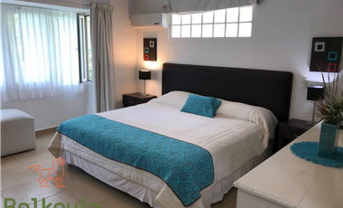 CARILO - AVESTRUZ Y ROBLES - CASA EN VENTA.