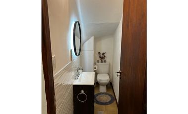 CARILO - AVESTRUZ Y ROBLES - CASA EN VENTA.