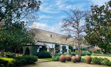 Santa Cruz, Preciosa Casa con Extraordinario Jardín