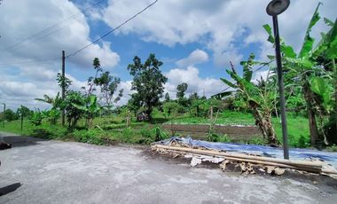 Rumah Murah Lokasi Strategis Area Jakal,