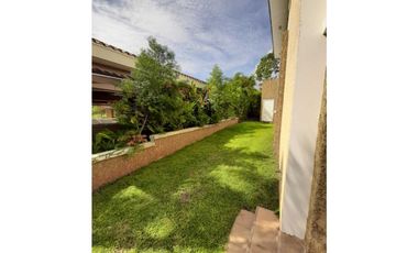 LUJOSA VILLA TUCAN COUNTRY CLUB & GOLF RESORT COCOLI 460 MT2 3REC+CBE