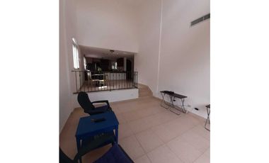 LUJOSA VILLA TUCAN COUNTRY CLUB & GOLF RESORT COCOLI 460 MT2 3REC+CBE