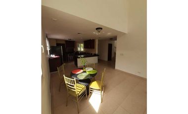 LUJOSA VILLA TUCAN COUNTRY CLUB & GOLF RESORT COCOLI 460 MT2 3REC+CBE