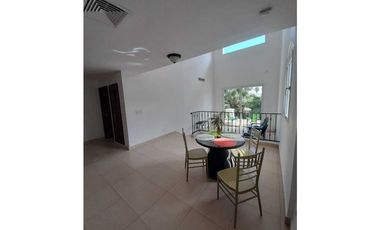 LUJOSA VILLA TUCAN COUNTRY CLUB & GOLF RESORT COCOLI 460 MT2 3REC+CBE