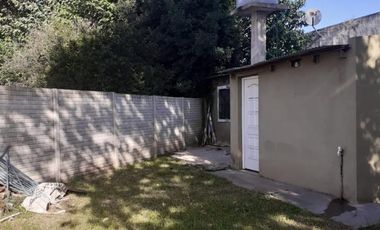 Excelente vivienda sobre avenida en Ingeniero Allan, Varela