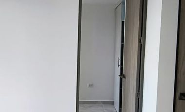 apartamento en arriendo en prados del este. Cod A3467