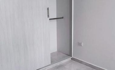 apartamento en arriendo en prados del este. Cod A3467