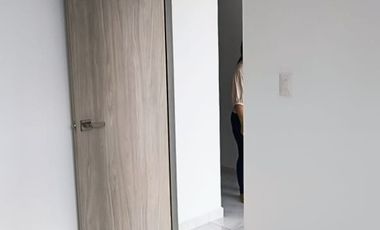 apartamento en arriendo en prados del este. Cod A3467
