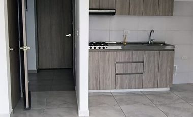 apartamento en arriendo en prados del este. Cod A3467