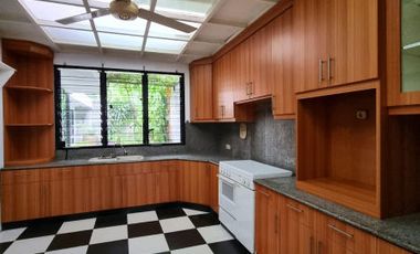 DIJUAL RUMAH CANTIK dgn TAMAN at Jl KEMANG DALAM, JAKSEL