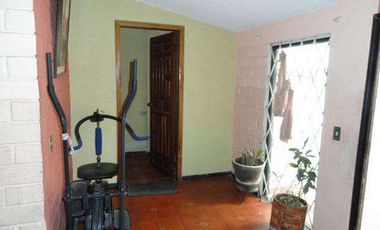 Venta o cambio casa en Otavalo en la ciudadela 31 de Octubre