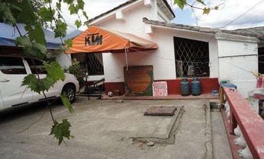 Venta o cambio casa en Otavalo en la ciudadela 31 de Octubre