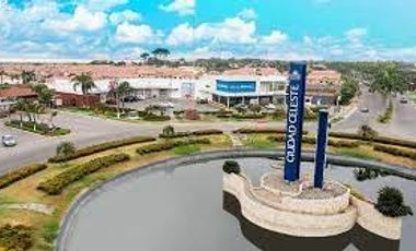 CASA DE ESTRENO EN CIUDAD CELESTE