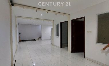 Di Sewa Rumah Pik 1 Siap Huni, Rapi, Fully Furnished