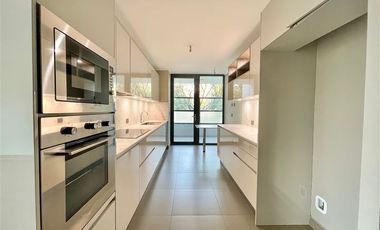 Departamento en venta de 4 dorm. en Lo Barnechea