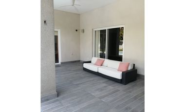 VENTA CASA COSTA DEL ESTE