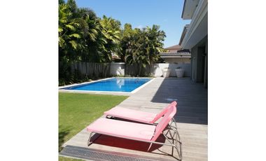 VENTA CASA COSTA DEL ESTE