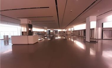 LOCAL DE 1954 M2 EN ALTAPLAZA  MALL MANTENIMIENTO INCLUIDO