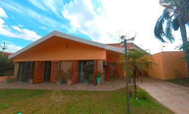 EXCLUSIVA CASA EN LA MEJOR ZONA DE GRANJA DE FUNES CORDOBA ZONA NORTE!!!!