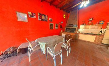 EXCLUSIVA CASA EN LA MEJOR ZONA DE GRANJA DE FUNES CORDOBA ZONA NORTE!!!!