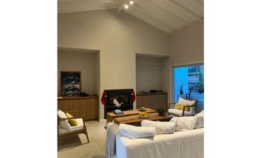 CASA EN VENTA EN COSTA ESMERALDA - MARITIMO III 120