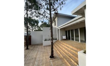 CASA EN VENTA EN COSTA ESMERALDA - MARITIMO III 120