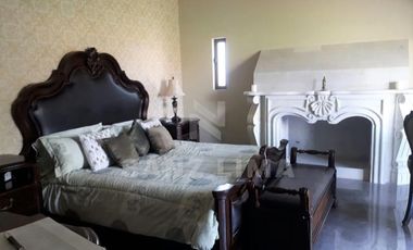 ALAMO COUNTRY CLUB: FINA RESIDENCIA CON DETALLES DE GRAN LUJO. EN CELAYA, GTO.
