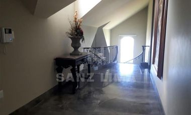 ALAMO COUNTRY CLUB: FINA RESIDENCIA CON DETALLES DE GRAN LUJO. EN CELAYA, GTO.