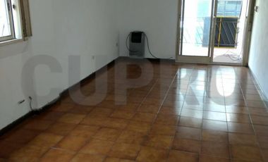 DEPARTAMENTO 2 AMB. AMPLIOS AL FRENTE