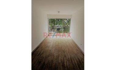 Departamento En Alquiler De 64 M² En Los Gorriones – Edificio New York